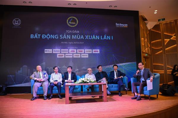 Chuyên gia lý giải cơn sốt bất động sản đầu năm