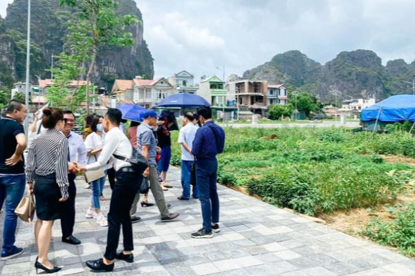 Kinh nghiệm đầu tư BĐS "một vốn bốn lời" của một nhà đầu tư lão luyện, nóng vội là thua