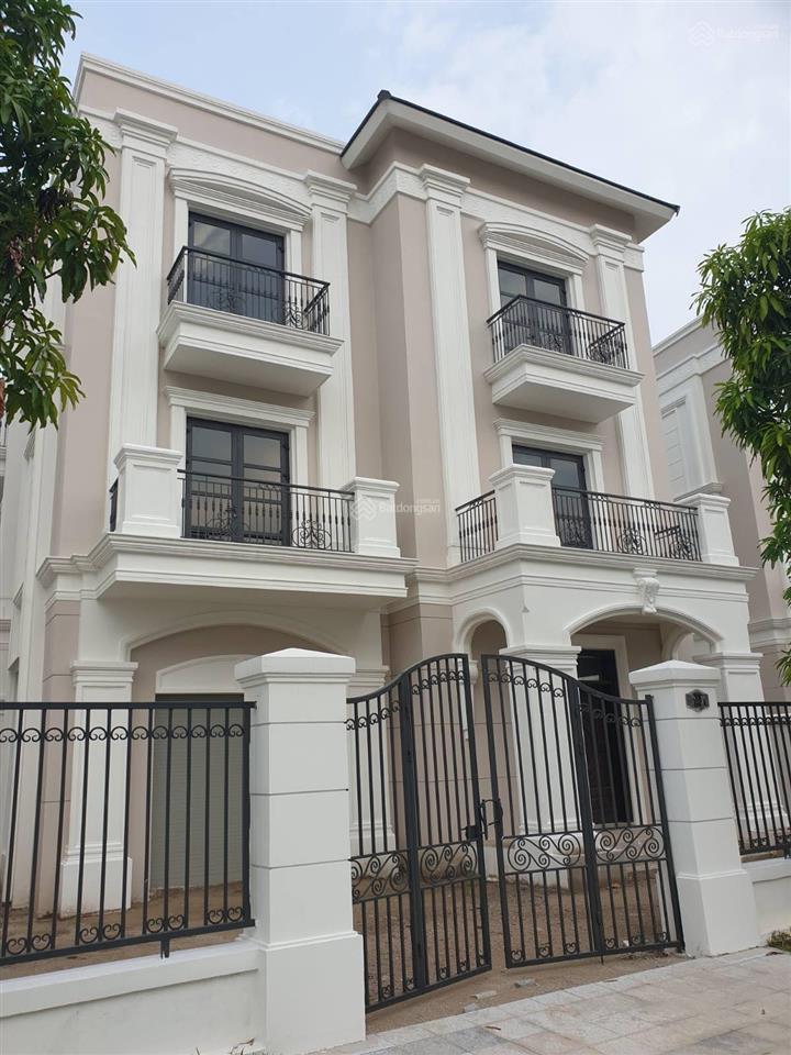 Cần bán những căn ngộp ngân hàng, chủ nhà cần bán nhanh, song lập 250m2 giá 35 tỷ,  0938 449 ***