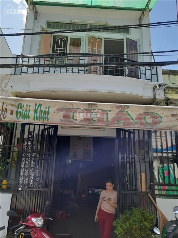 Cần bán nhà gấp hẻm 822 hương lộ 2. ngang 5,5x18m đúc 2 lầu hẻm 8m thông buôn bán kinh doanh được