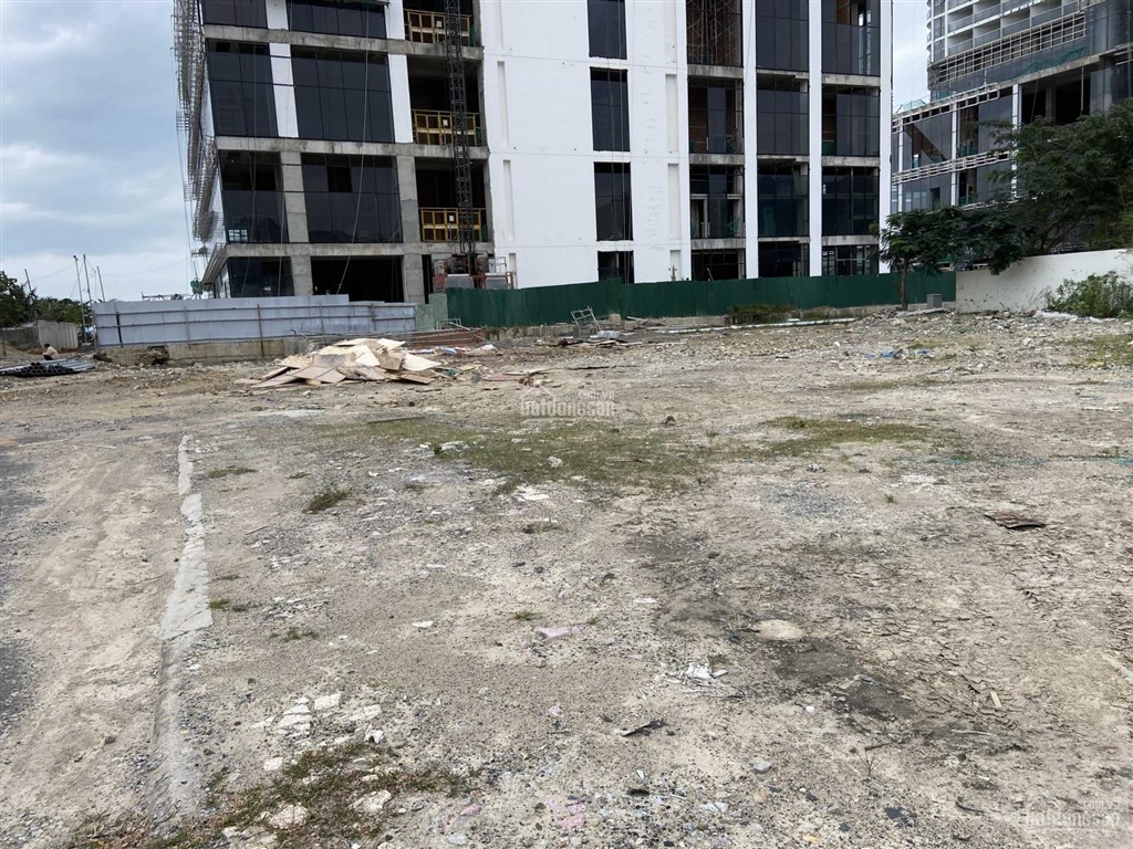 Chính chủ bán đất đẹp lô góc hòn xện nha trang, đi bộ 2 phút ra biển sát chân 3 toà tháp, dt 300m2