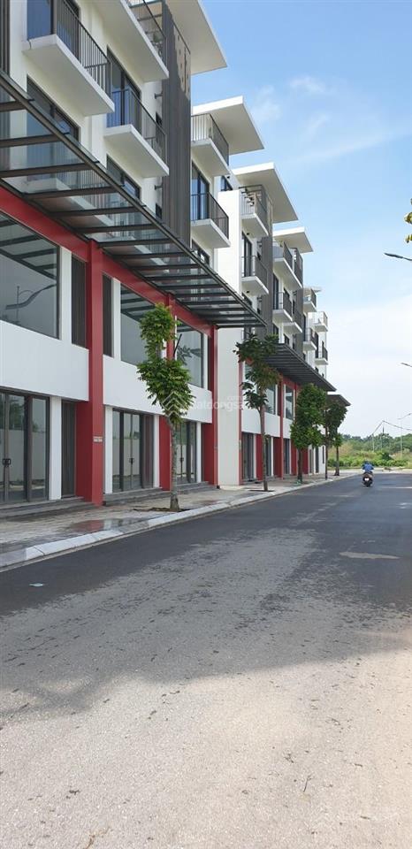 Bán căn shophouse khai sơn dt 120m2, 3 mặt đường 30m vỉa hè 8m2 kd & vp cực đẹp  0965 855 ***