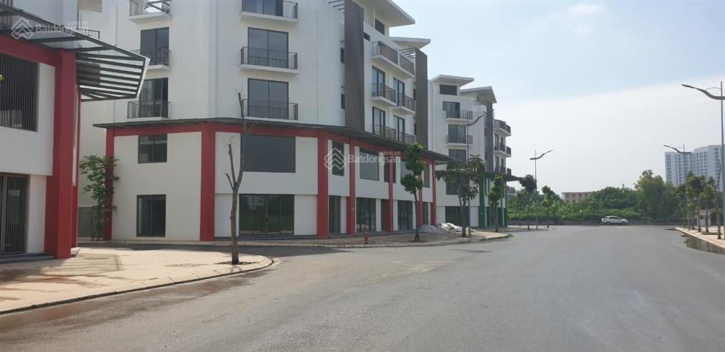 Bán căn shophouse khai sơn dt 120m2, 3 mặt đường 30m vỉa hè 8m2 kd & vp cực đẹp  0965 855 ***