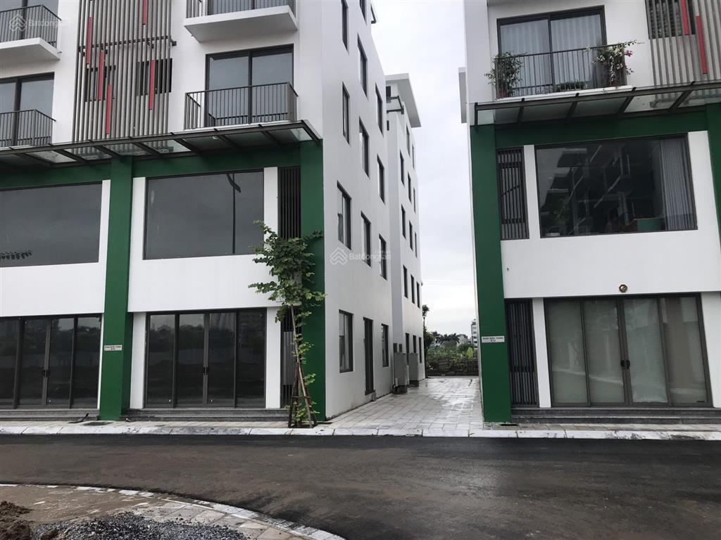 Bán căn shophouse khai sơn dt 120m2, 3 mặt đường 30m vỉa hè 8m2 kd & vp cực đẹp  0965 855 ***