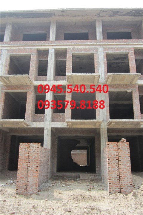 Cho thuê nhà xây thô cuối đường Chiến Thắng làm kho, xưởng giá 8tr