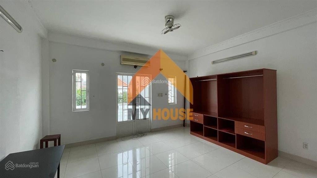 Khoan khoan đợi tí nhà thảo điền 3 lầu 3pn siêu rẻ
