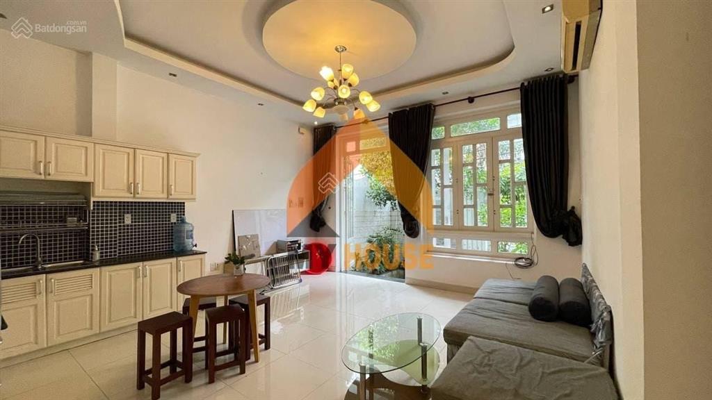 Khoan khoan đợi tí nhà thảo điền 3 lầu 3pn siêu rẻ