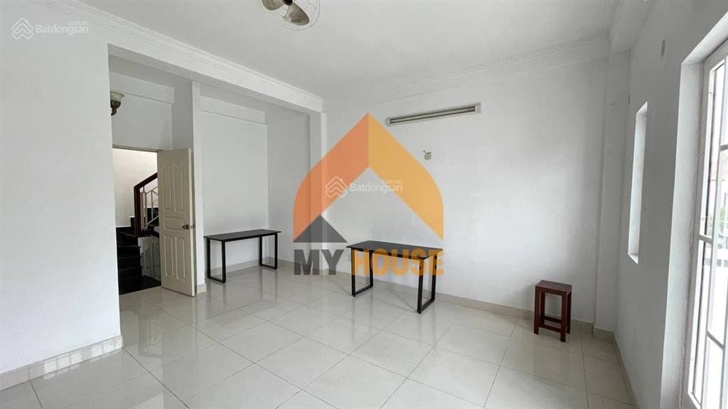 Khoan khoan đợi tí nhà thảo điền 3 lầu 3pn siêu rẻ
