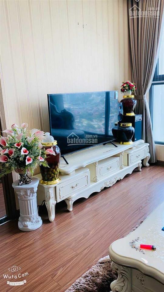 Chính chủ bán chcc bohemia 135m2 3pn 2vs, tầng 25 ban công đn, full nội thất không lấy đồ trừ giá