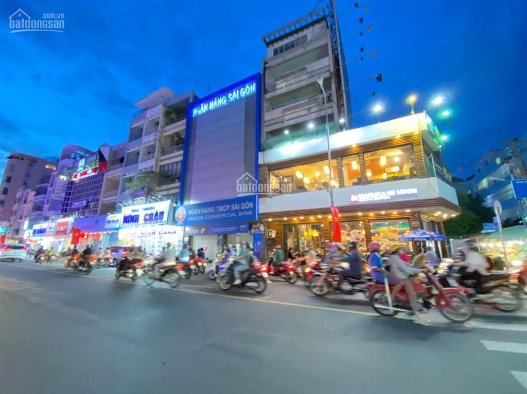 Cho thuê góc 2 mặt tiền 342 hai bà trưng và bà lê trân, q1, dt 10x18m, 1 trệt 1 lầu, dtsd 350m2