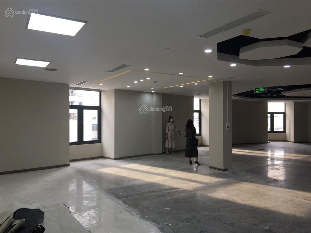 Cho thuê vp tòa ttc  duy tân dt tổng diện tích 1000m2, hỗ trợ chia nhỏ theo nhu cầu
