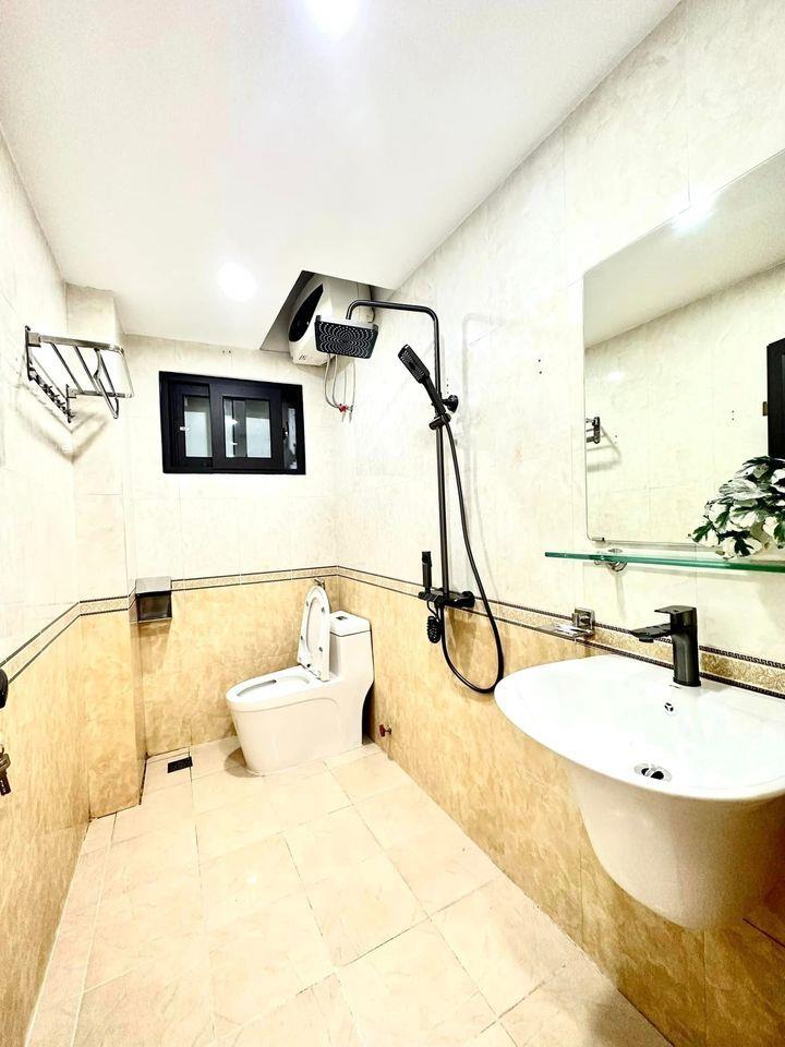 Bán nhà mới An Khánh 33M 5 Tầng, 4 phòng, ô tô đỗ cửa giá 4.7 tỷ
