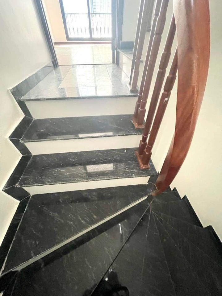 Bán nhà Song Phương xây mới 5 Tầng, 3 ngủ, 4 wc, ô tô đỗ gần nhà giá tốt