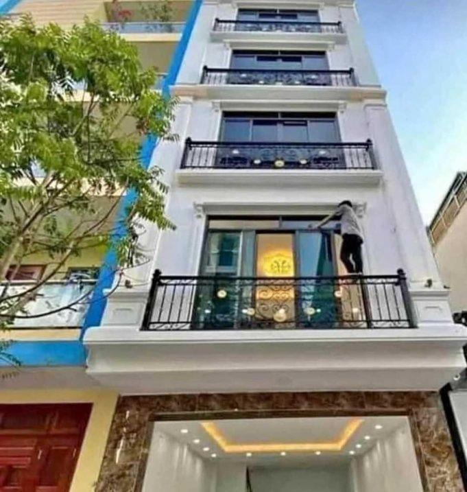 Bán nhà Kim Chung phố Lai Xá 40M 6 Tầng, gara ô tô, thang máy, kinh doanh giá 10 tỷ