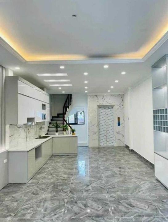Bán nhà Kim Chung phố Lai Xá 40M 6 Tầng, gara ô tô, thang máy, kinh doanh giá 10 tỷ