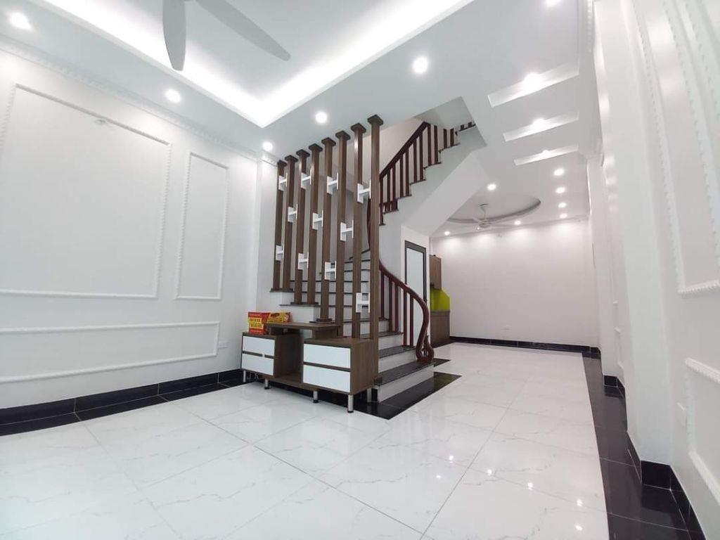 Bán nhà Hoài Đức 42M 4 Tầng, 4 ngủ, ngõ ô tô giá 5.7 tỷ