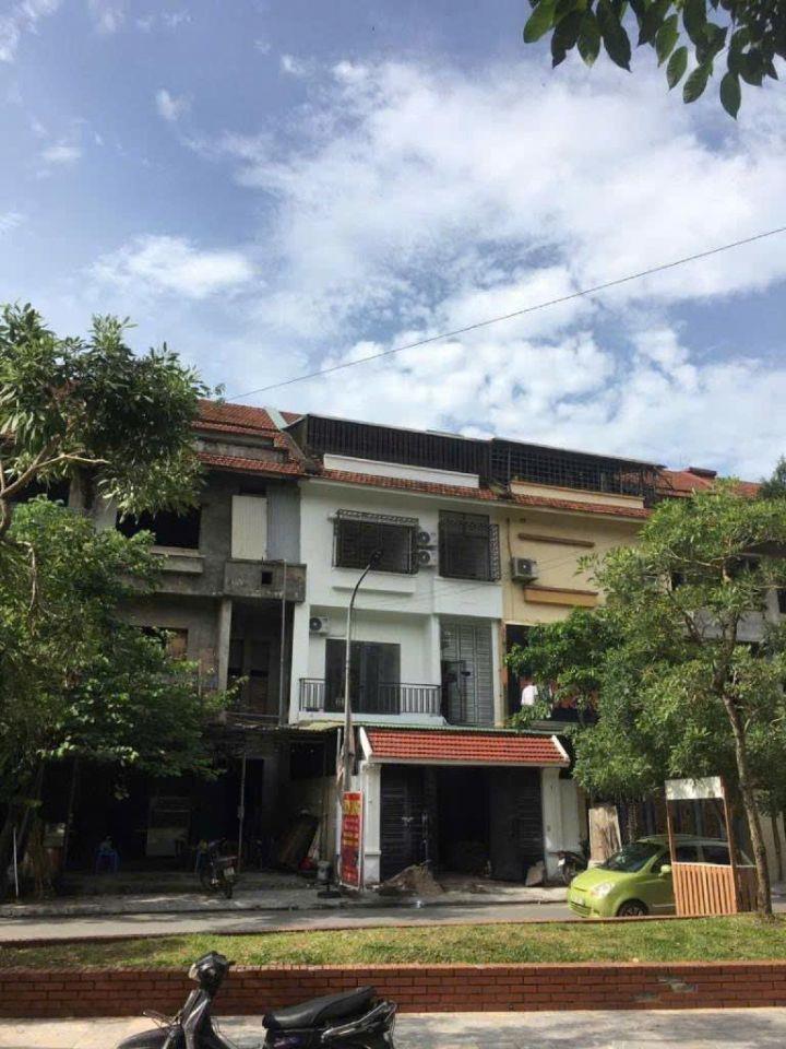 Hiếm! Bán liền kề Bảo Sơn, trục thông Vinsmart hoàn thiện view vườn hoa, giá 23.x tỷ