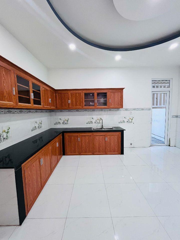 Bán nhà 3 tầng (phúc an city), 5x20m, vị trí đẹp 2 tỷ 800 triệu, sổ hồng riêng