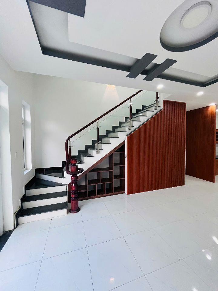 Bán nhà 3 tầng (phúc an city), 5x20m, vị trí đẹp 2 tỷ 800 triệu, sổ hồng riêng