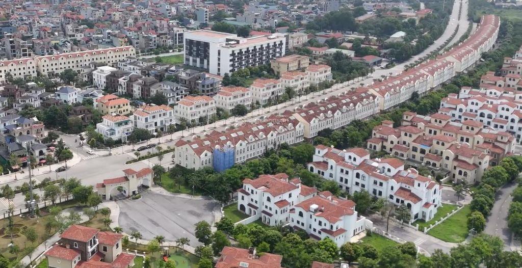 Bán gấp nhà vườn 210m2 duy nhất kđt Vista Lago, Nam An Khánh, giá cực mềm