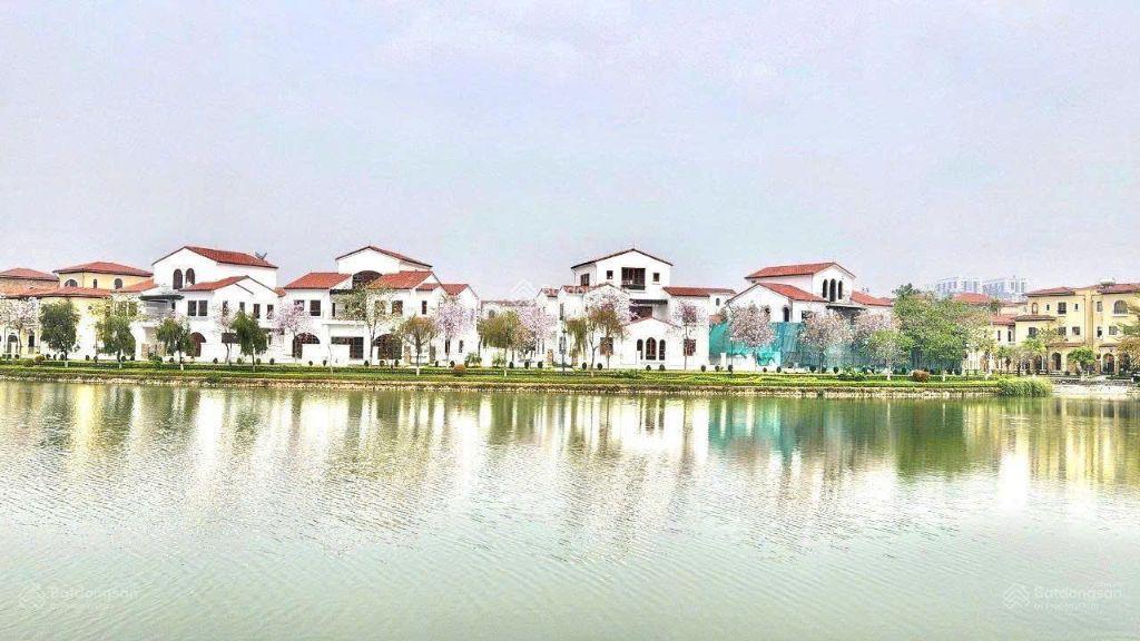 Bán gấp nhà vườn 210m2 duy nhất kđt Vista Lago, Nam An Khánh, giá cực mềm