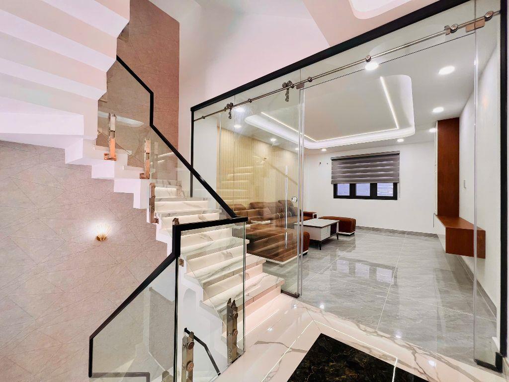Nhà đẹp hiện đại xây mới đường số 9, bhh, giáp tân phú, 60m² x 5 tầng, giá tốt 7,8 tỷ