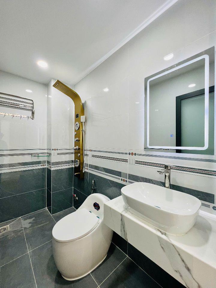 Nhà đẹp hiện đại xây mới đường số 9, bhh, giáp tân phú, 60m² x 5 tầng, giá tốt 7,8 tỷ