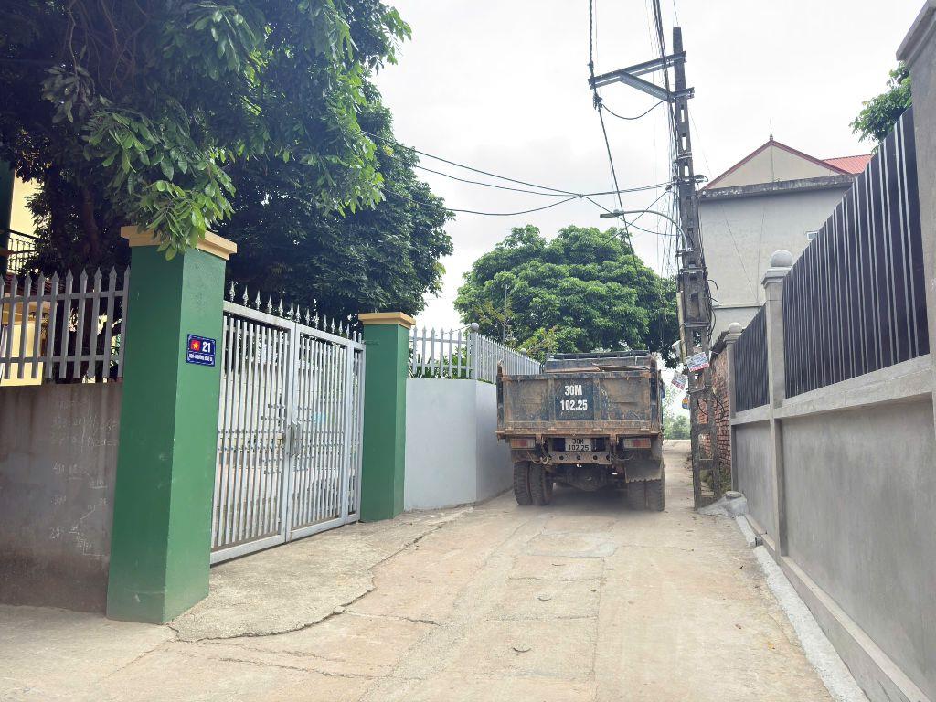 Chính chủ cắt bán 100m2 đường thông thôn đông thượng, phú cát, giá tốt để ở hoặc đầu tư