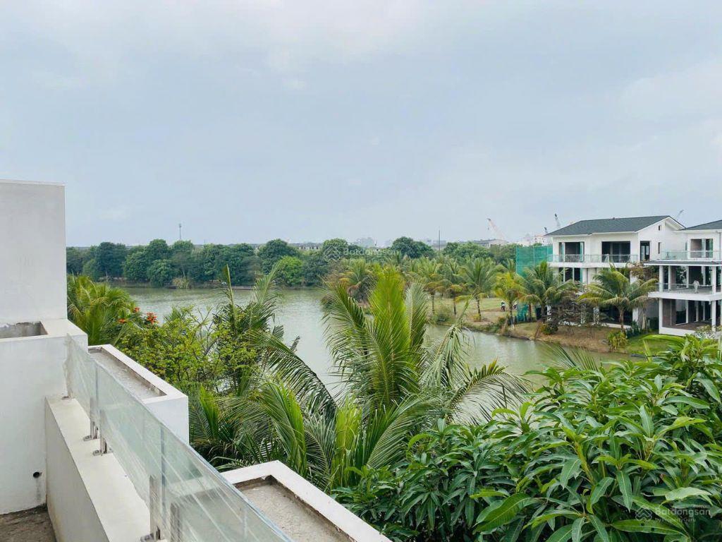 Bán biệt thự đảo Ecopark Văn Giang Hưng Yên, diện tích đất 300m² nhà đẹp hoàn thiện mặt ngoài.