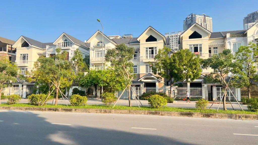 Biệt thự AN KHANG mặt đường 40m view công viên 12ha hiếm có giá hấp dẫn.Giá 1xx tỷ.LH:09378.55599