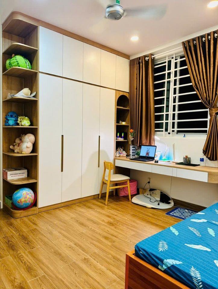 Chính chủ cần bán căn hộ Belleza 124m2, mới decor, tầng cao, view đẹp.