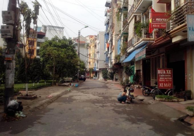 Đền Lừ I