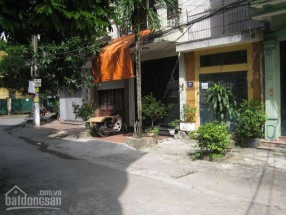 Đền Lừ I