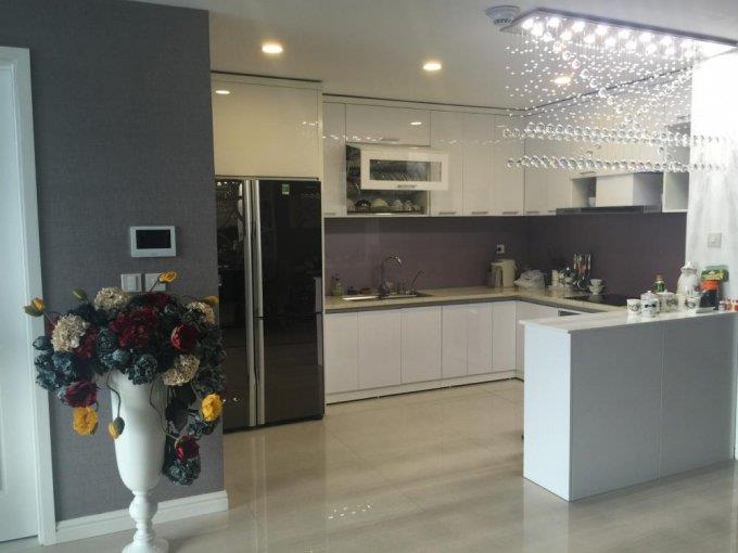 Thăng Long Number One