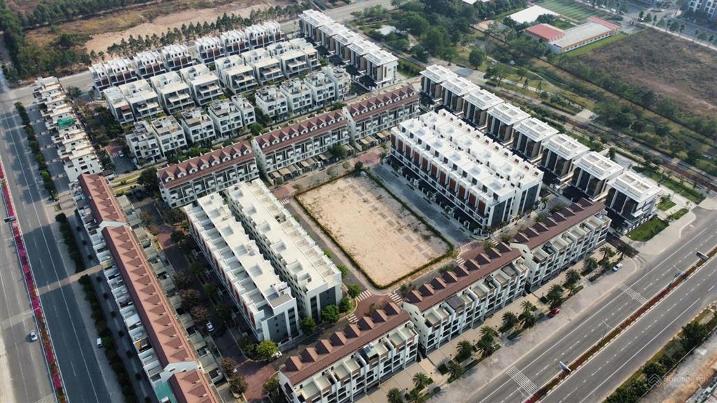 Haruka Terrace & Haruka Residence