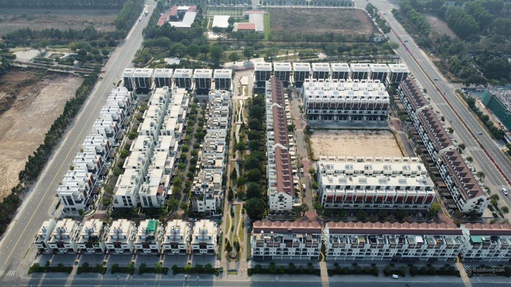 Haruka Terrace & Haruka Residence