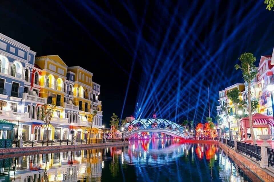 Mega Grand World Hà Nội 