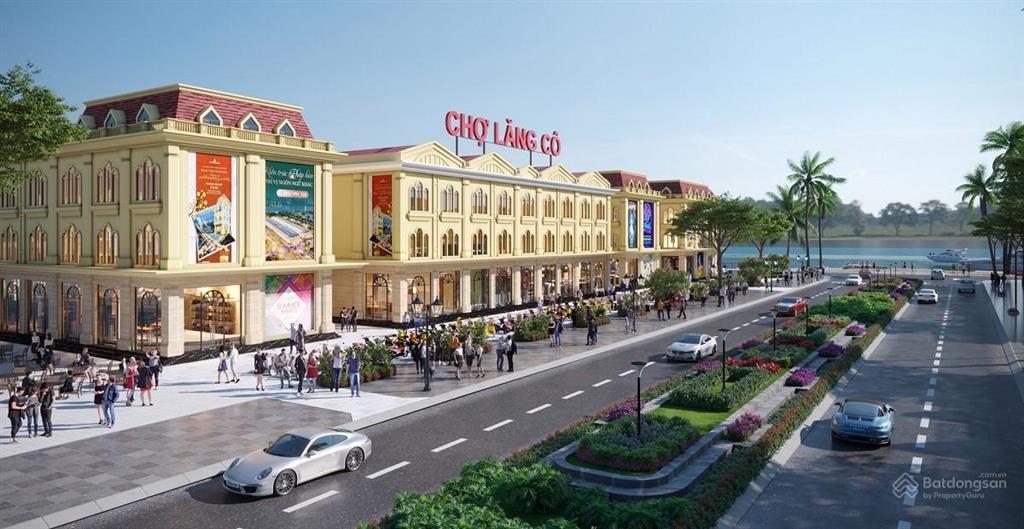 Phố chợ Lăng Cô