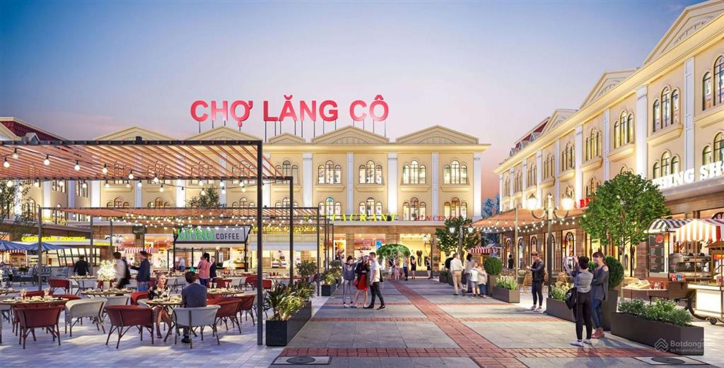 Phố chợ Lăng Cô