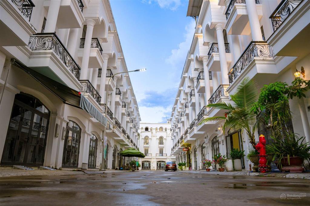 Mai Anh Luxury