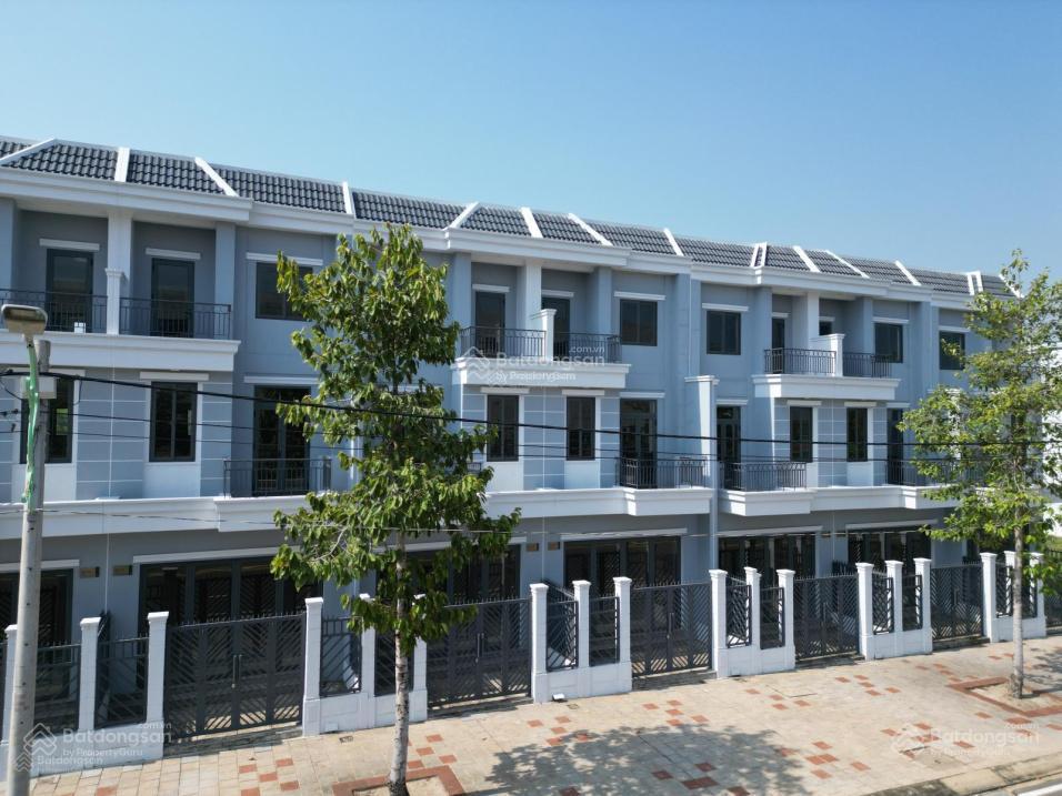 Nhà phố thương mại Golden Mile